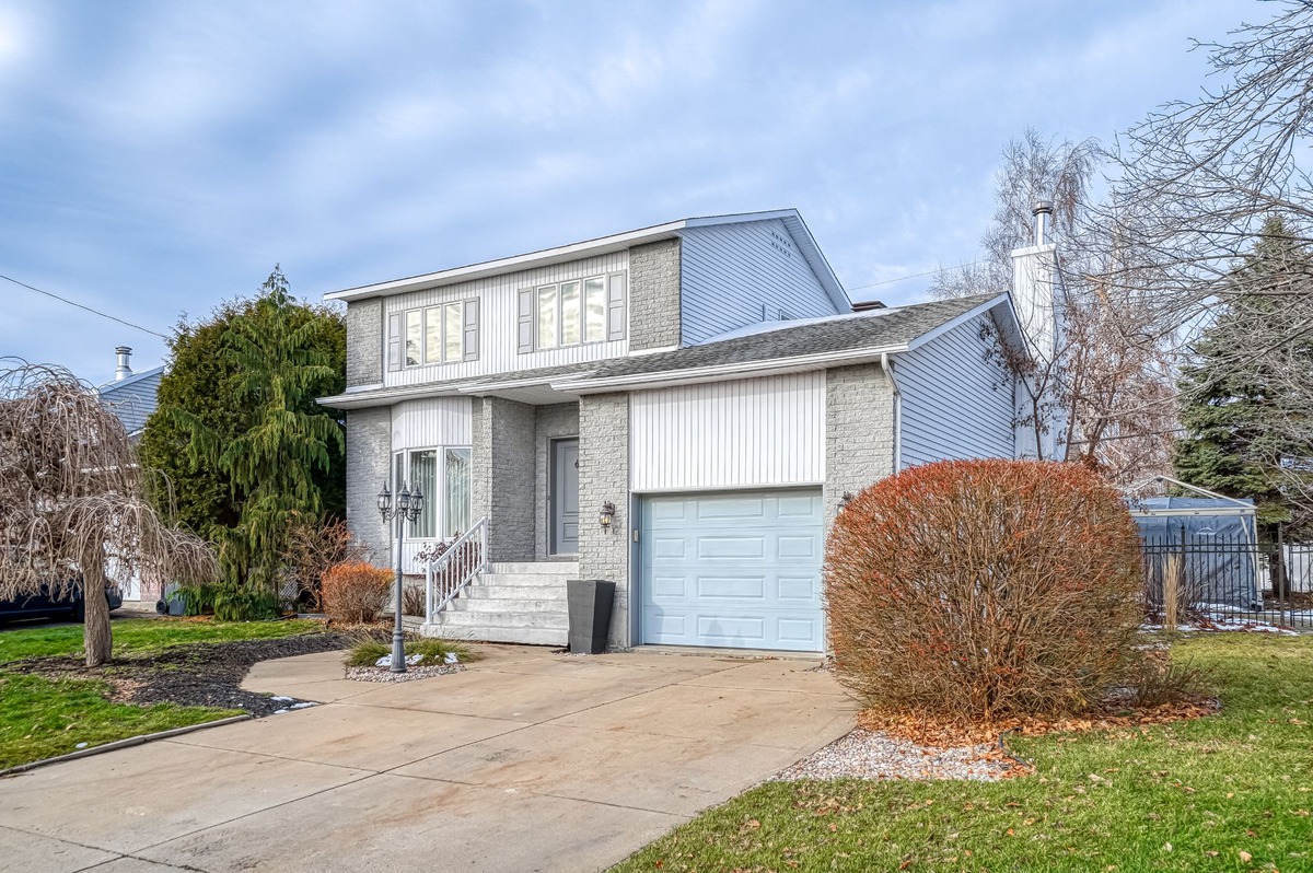 Maison à étages à vendre 245 Boul. des Sulpiciens SaintSulpice