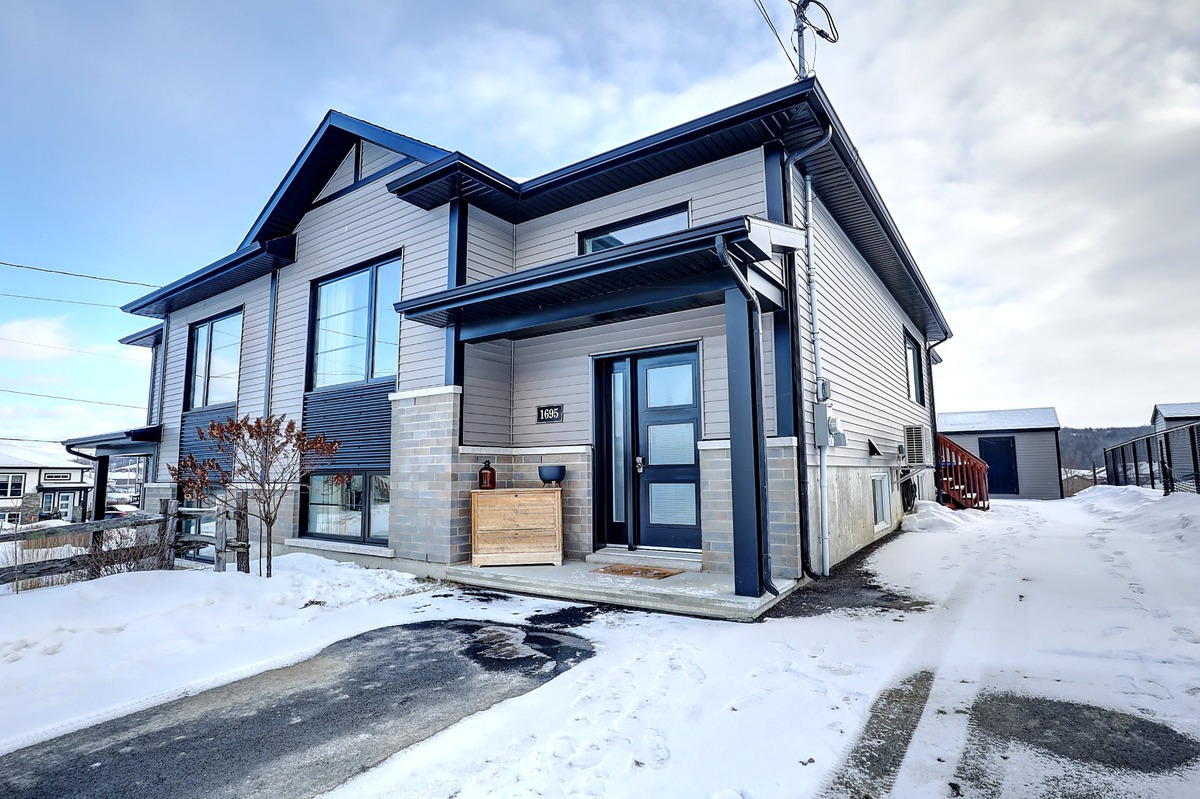 Maison à étages à vendre 1695 Rue des PoisdeSenteur Sherbrooke