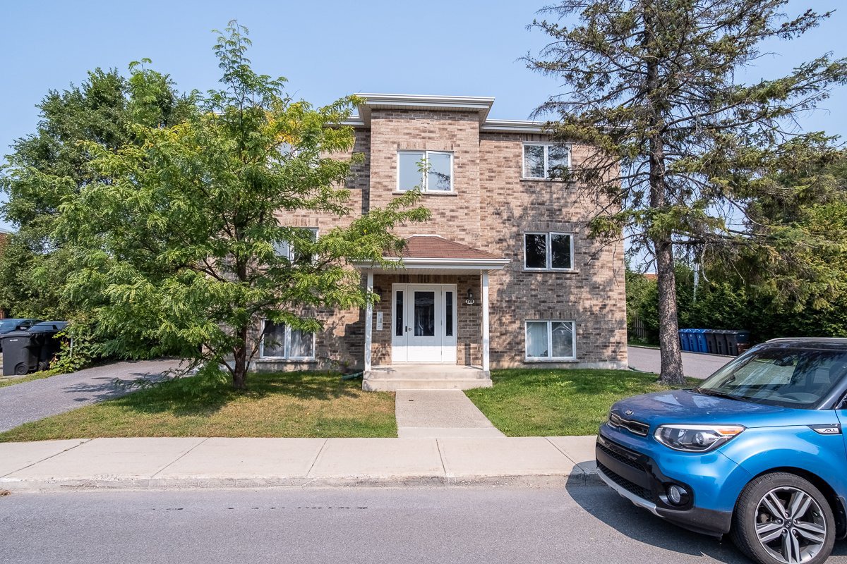 VENDU Appartement à vendre 2519 Rue Préfontaine, app. 4 Longueuil