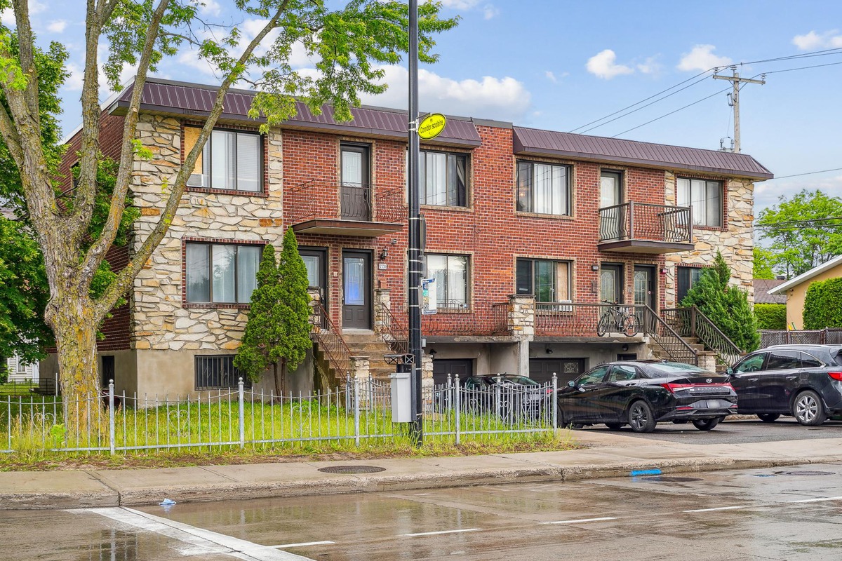 Triplex for sale 7770 7774 Boul. Perras Montréal (Rivièredes