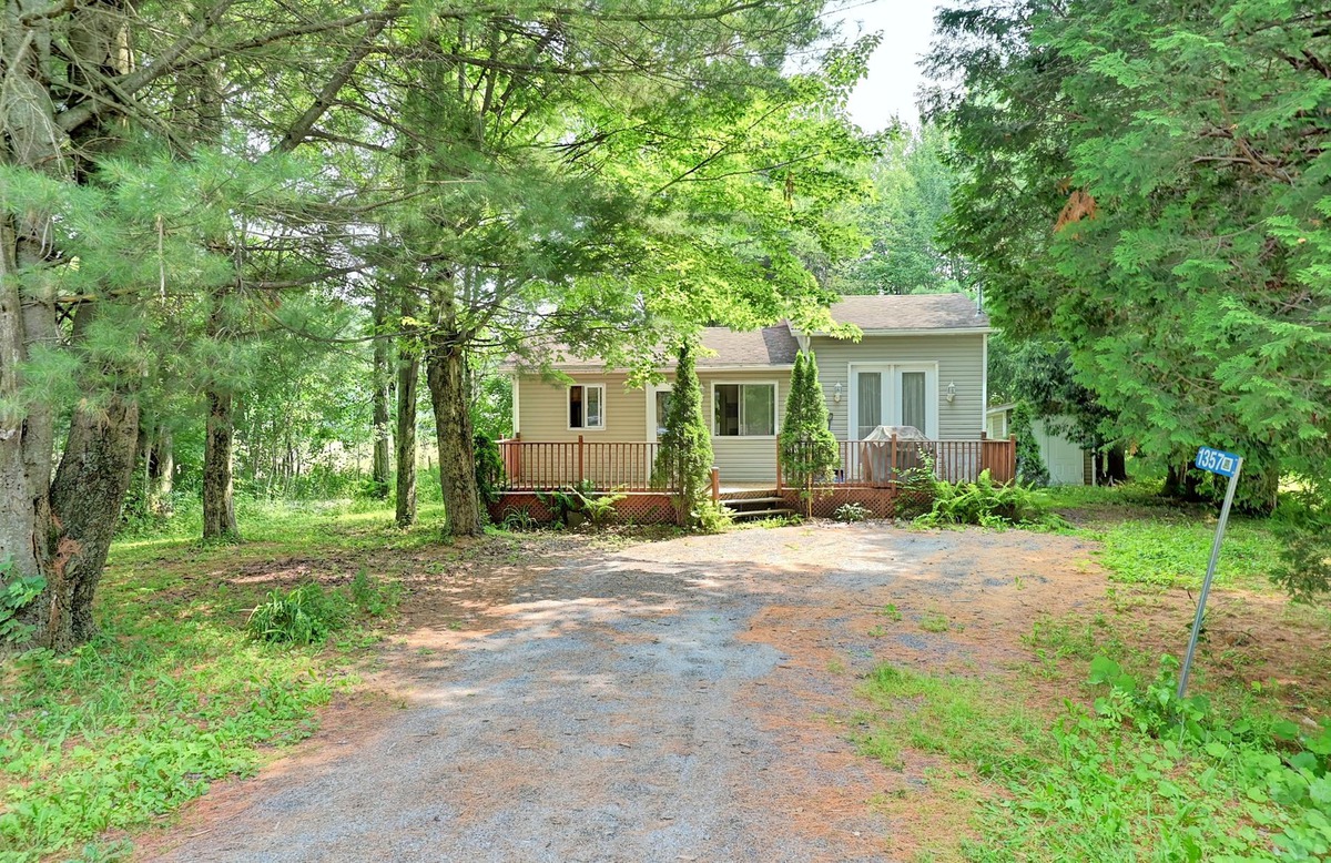 VENDU Maison de plainpied à vendre 1357 Ch. Fournier Saint