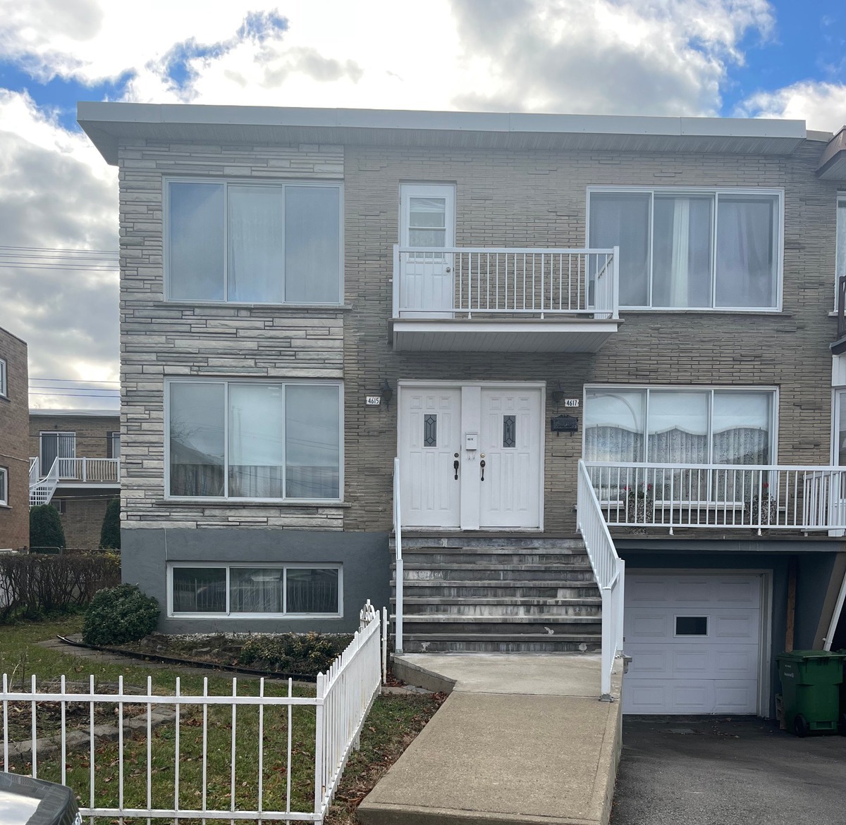 Triplex for sale 4615 4617 Rue de Neuilly Montréal (SaintLéonard)