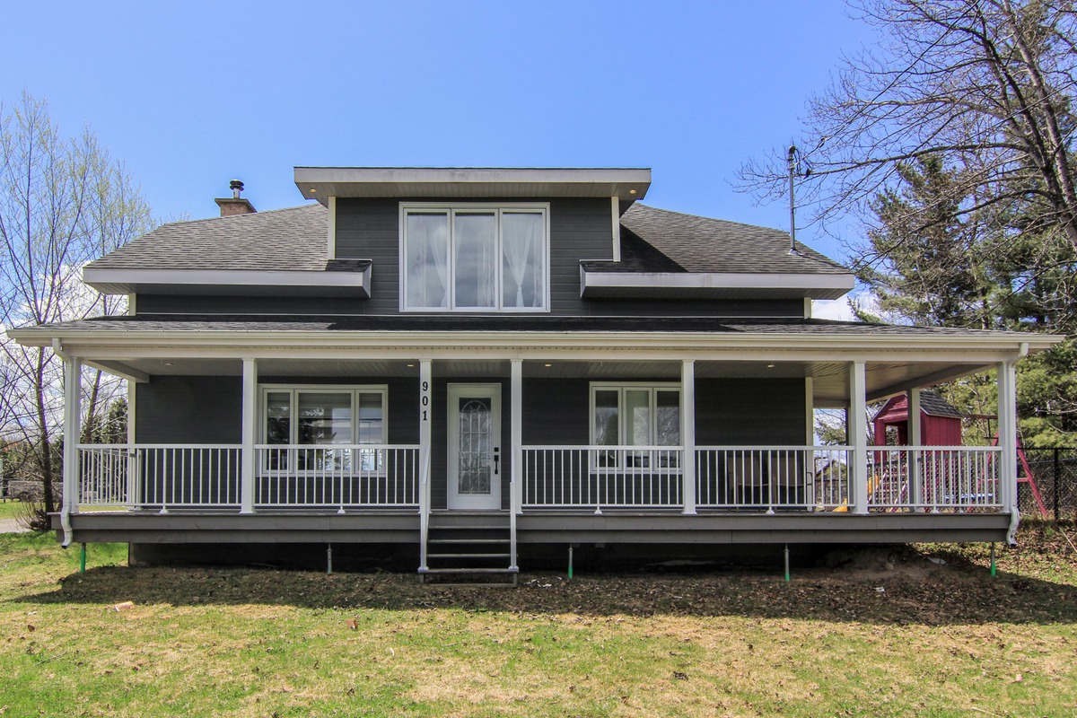 Maison à étages à vendre 901 Rue de l'HôteldeVille SaintHonoré