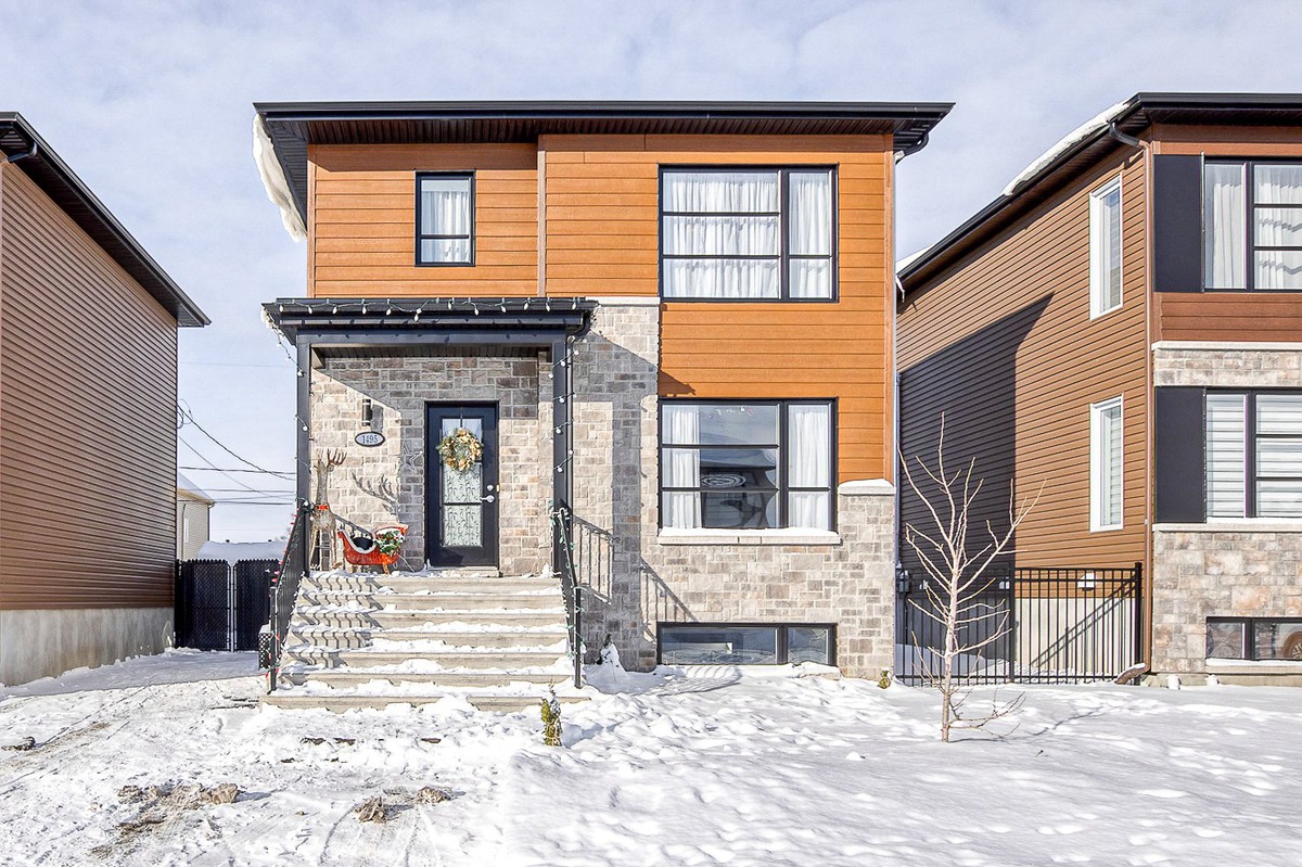 VENDU Maison à étages à vendre 1495 Rue Bellerose Contrecoeur