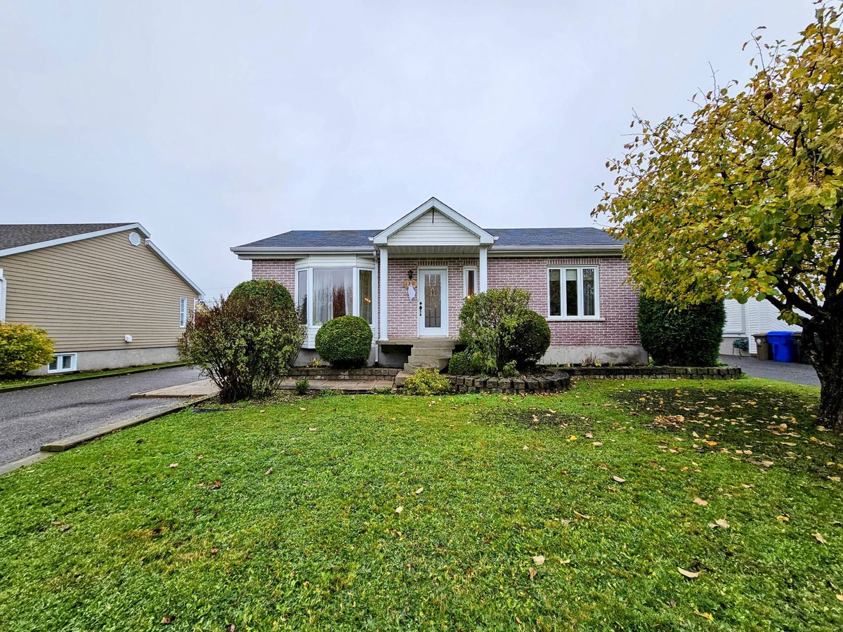 Maison de plainpied à vendre 130 Rue Simard HébertvilleStation