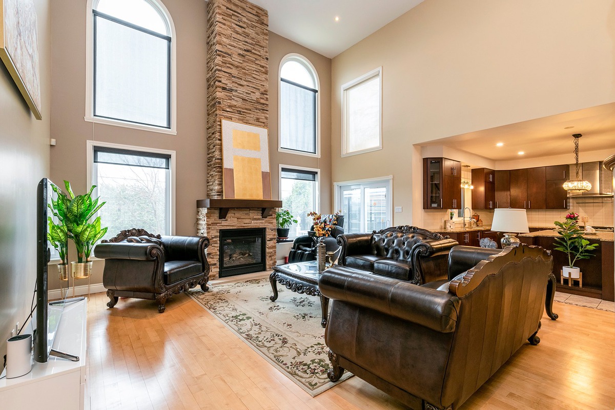 VENDU Maison à étages à vendre 8645 Av. SanFrancisco Brossard