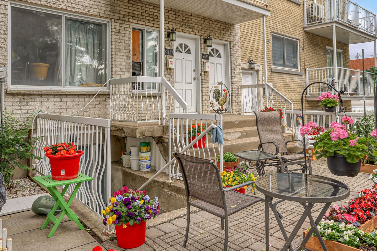 VENDU Duplex à vendre 2437 2439 Av. Charland Montréal (Villeray