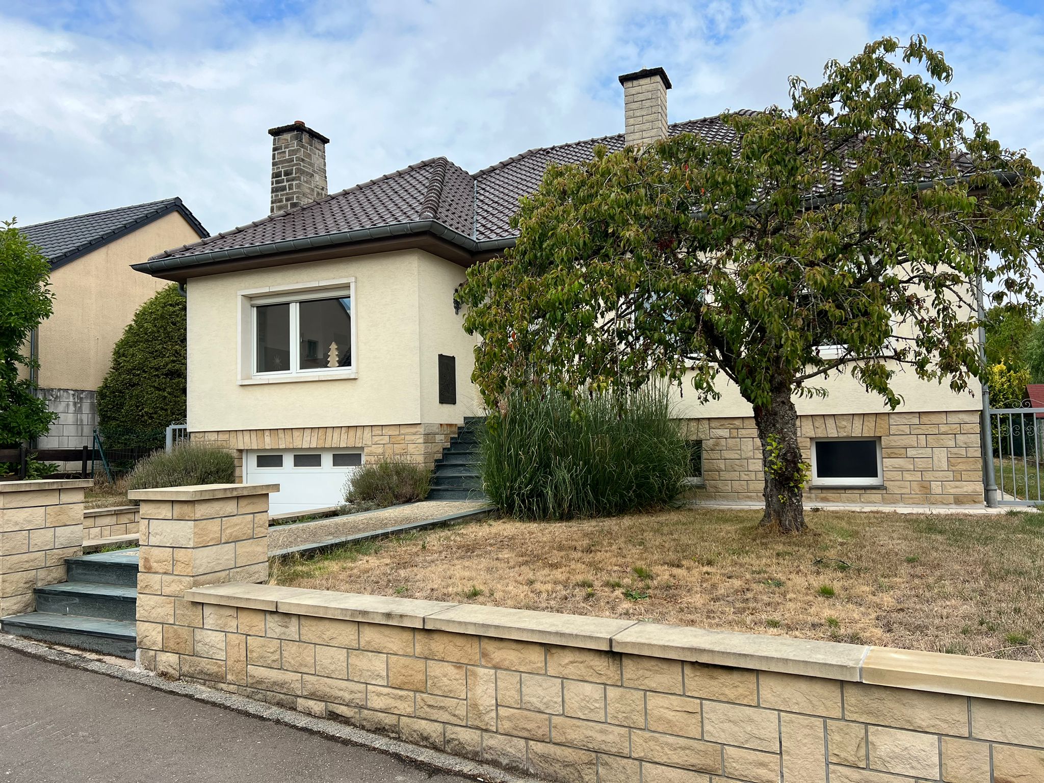 MAISON INDIVIDUELLE À VENDRE À PÉTANGE Immo Rastoder