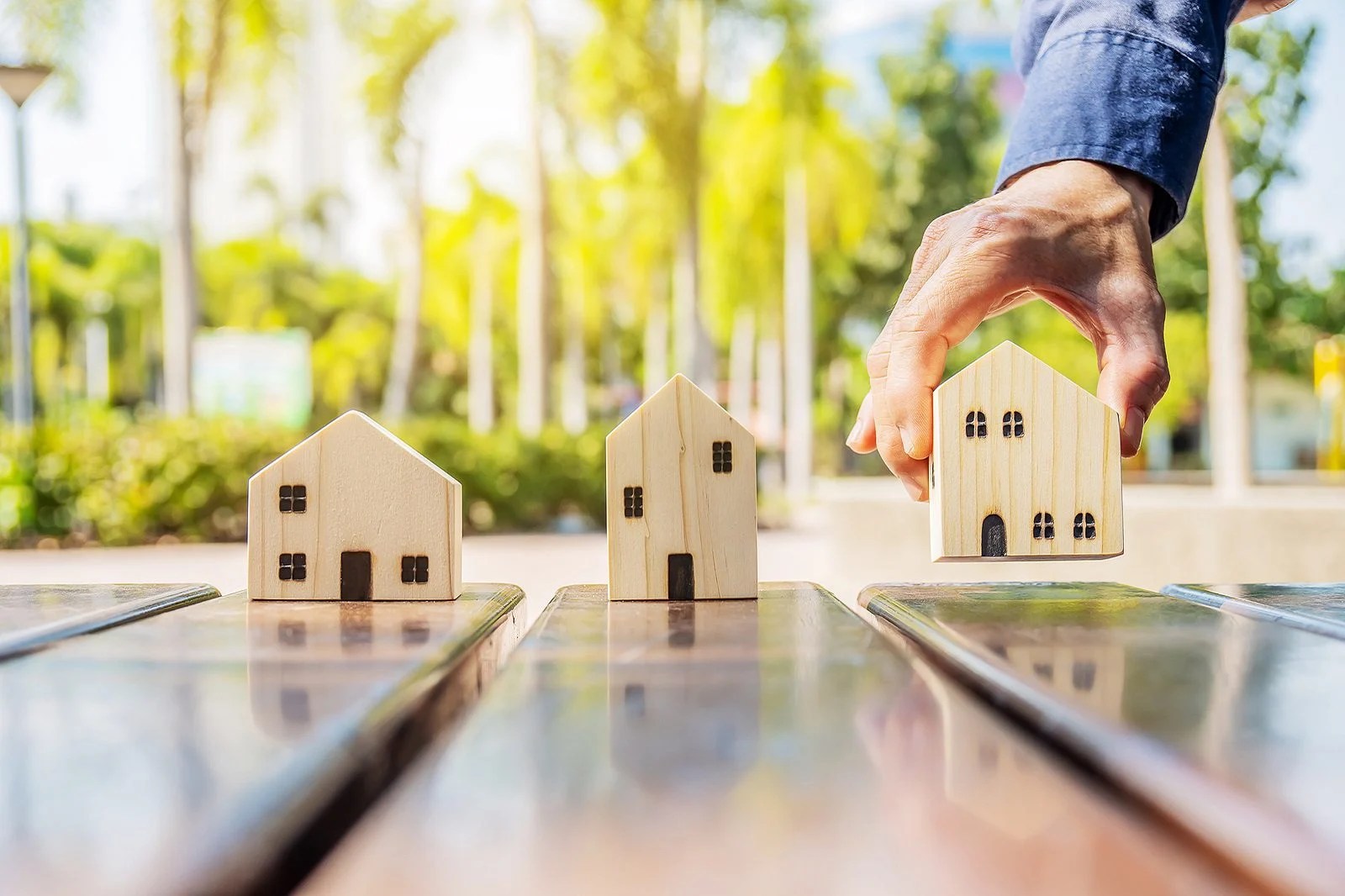 SELECTIVE REAL ESTATE SELECTIVE REAL ESTATE