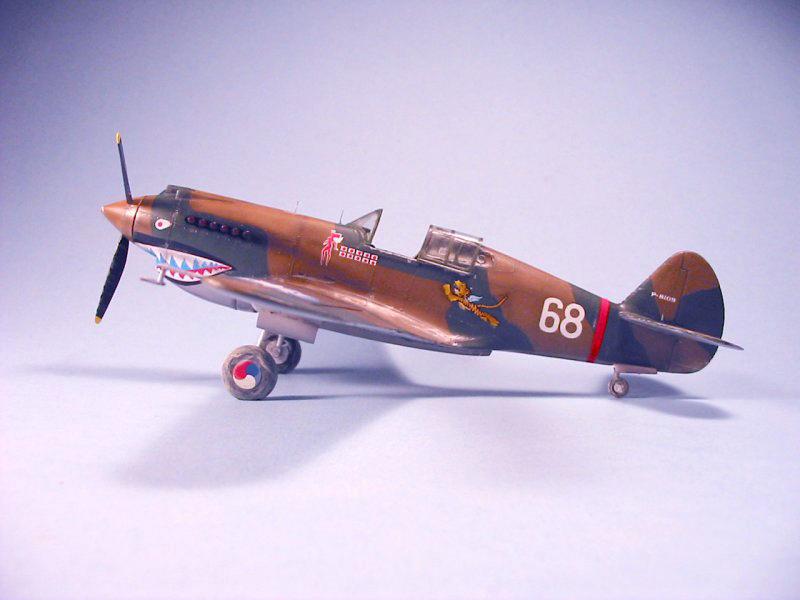 Shark week continues: 1/48 Monogram P-40B – Charles Older | iModeler