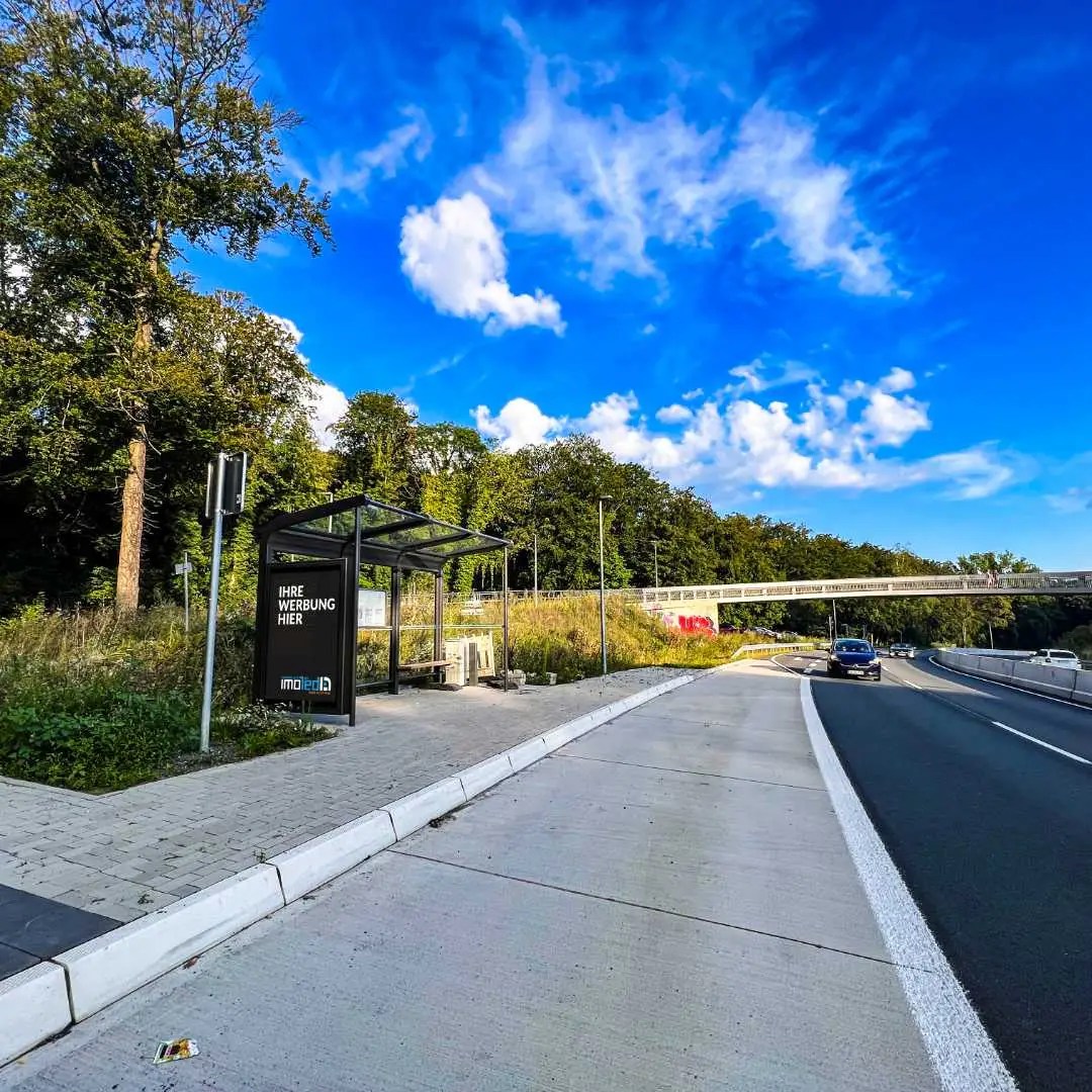 Von Offline zu Online Entdecken Sie die Macht von DOOH für Ihr