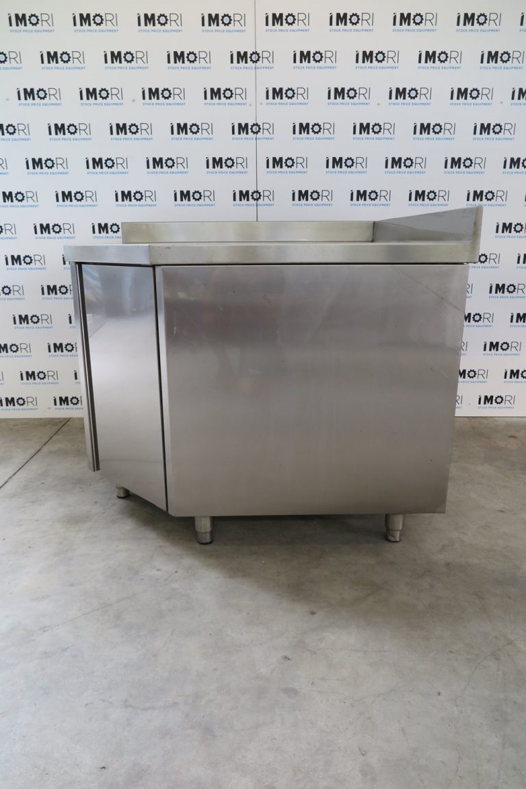 Tavolo di lavoro usato armadiato angolare in acciaio inox con porta