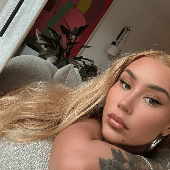 Wie viel verdienen OnlyFansModels, können sie mit den größten