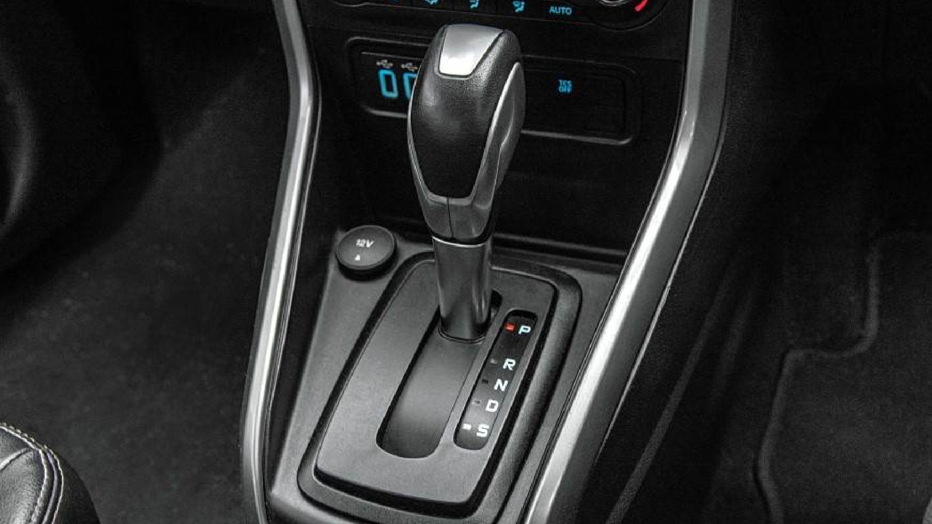 In India, Ford Will Introduce The Figo Petrol Automatic IMP