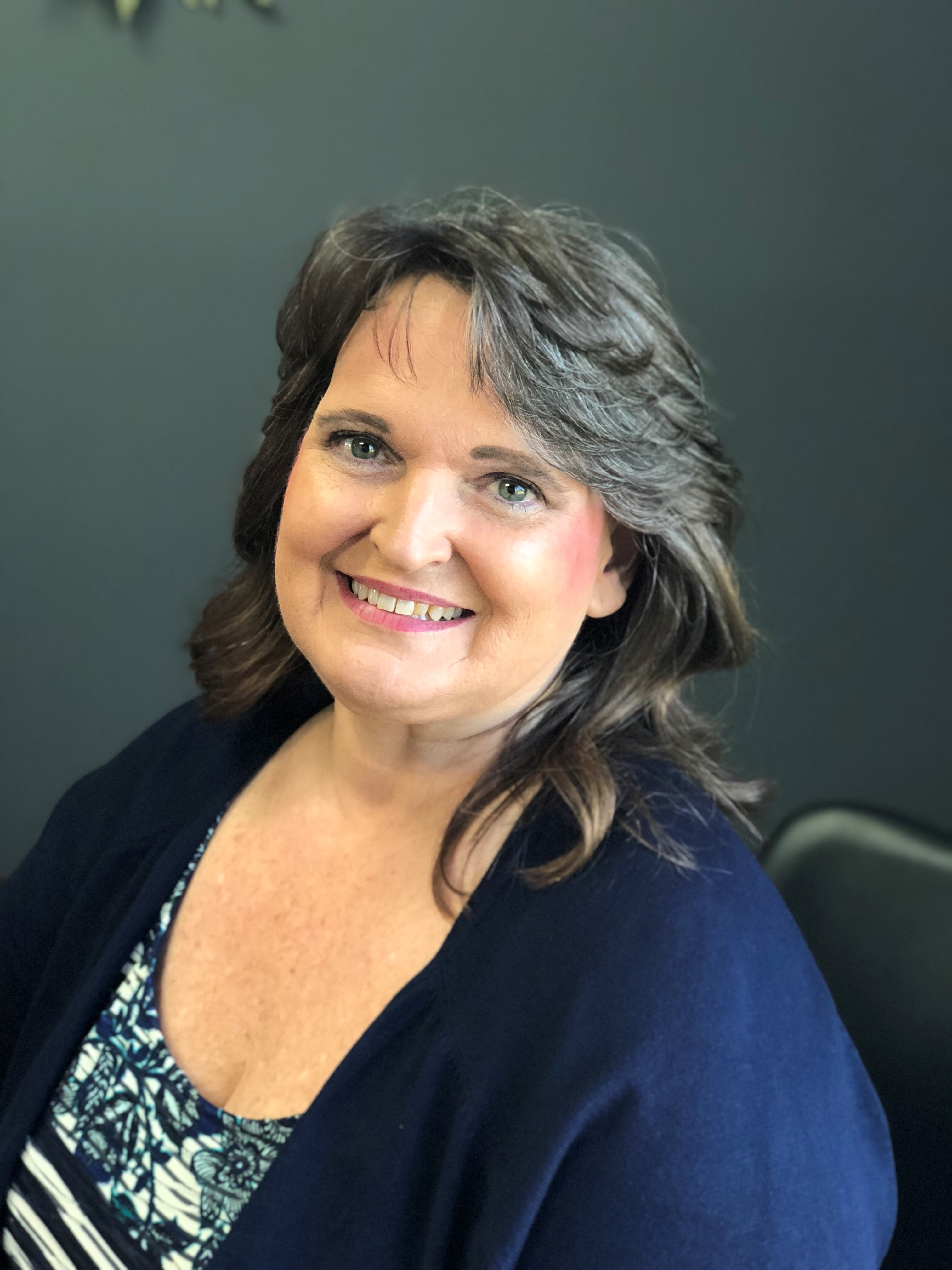 Julie Brewer's Instagram, Twitter & Facebook on IDCrawl