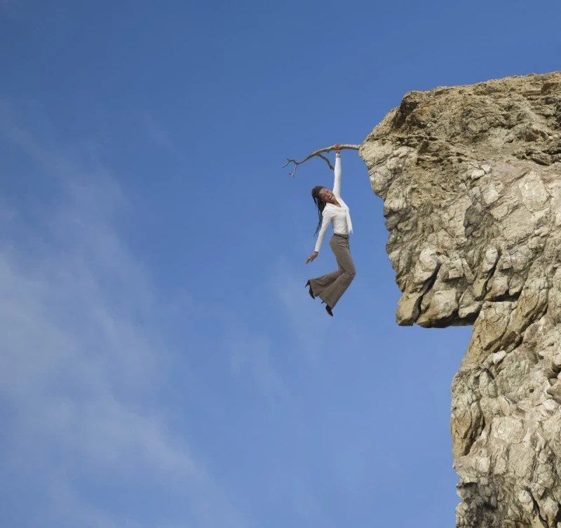 Falling off a Cliff Dream What It Means and How to Interpret It