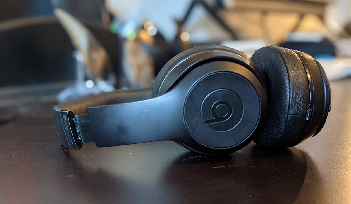 Poor Vision, Great Sound Best Headphones for Glasses Wearers Improb