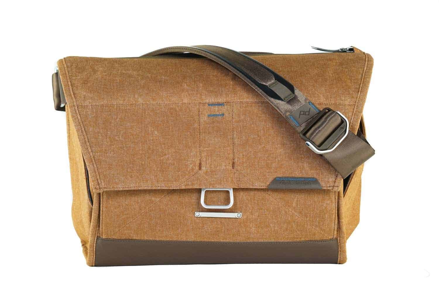 backpack vs messenger bag