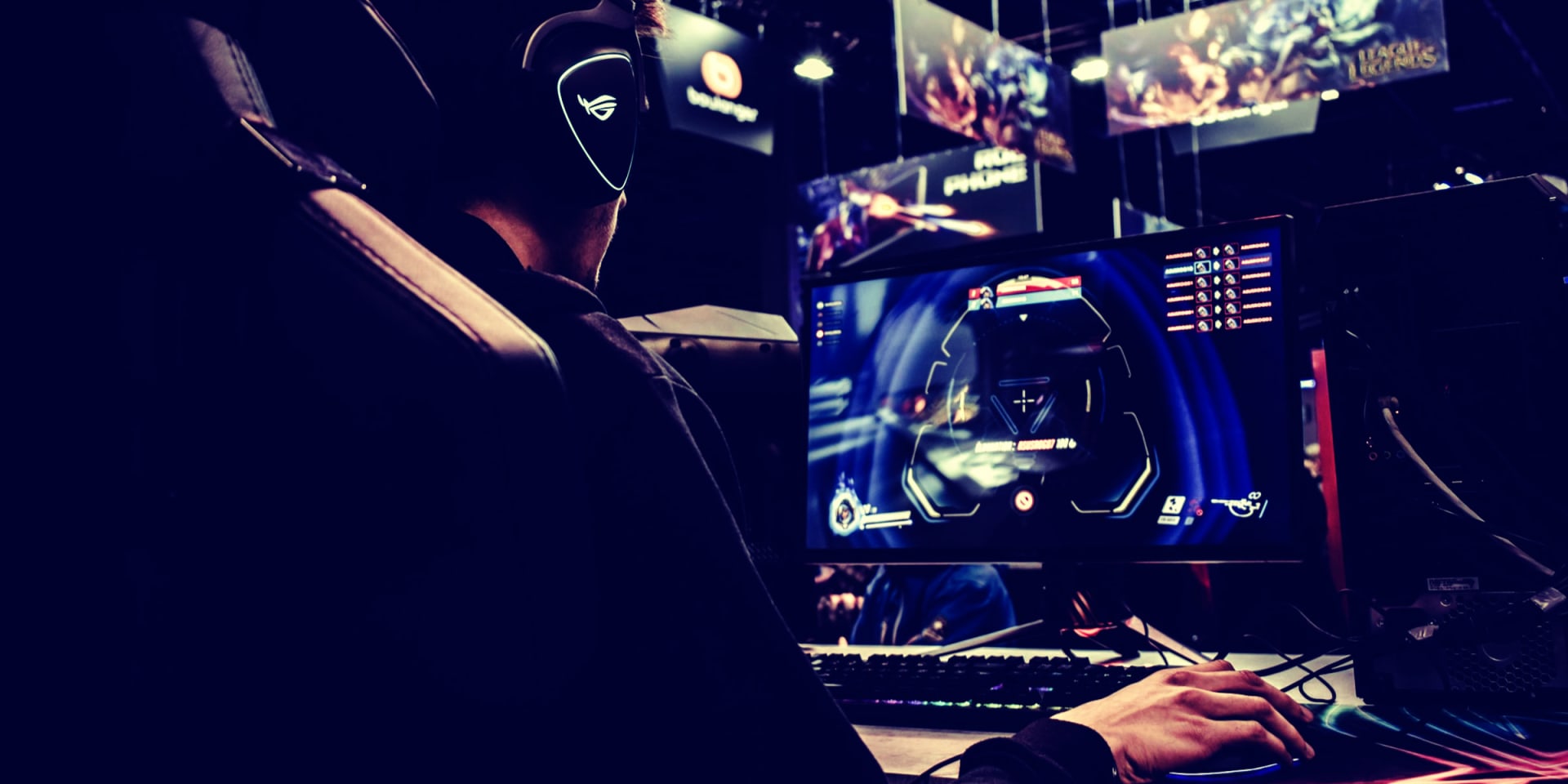 Do Pro Gamers Use Wrist Rests? The Definitive Answer Improve Workspace