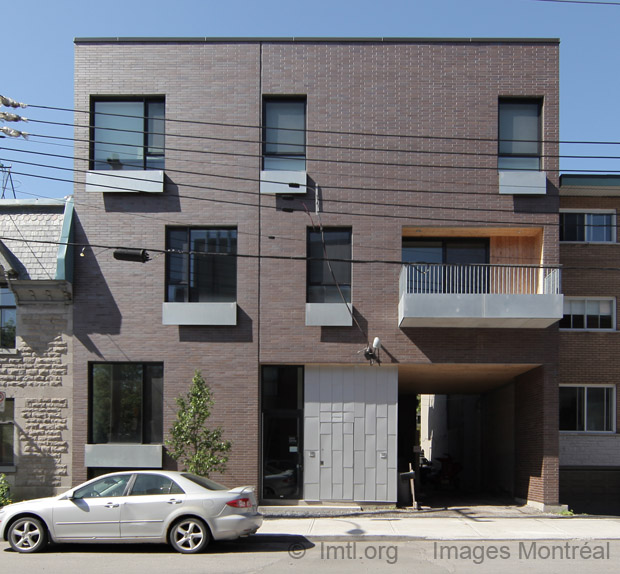 Borough Mileend Montreal