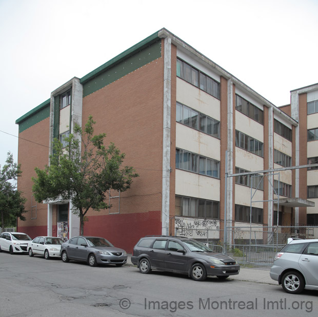 Mile End Coop Mileend Montreal