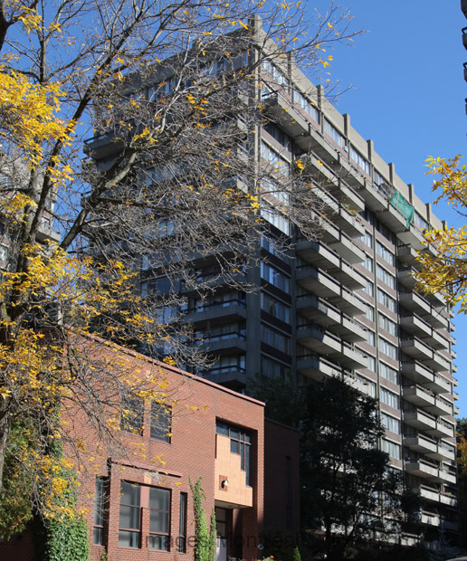 RockHill Tour E CôtedesNeiges Montreal