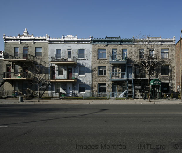 Triplex on SainteFamille Montreal
