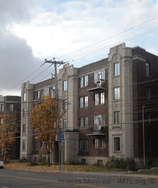 5245, chemin de la CôteSaintLuc Appartements et Condos NotreDamede