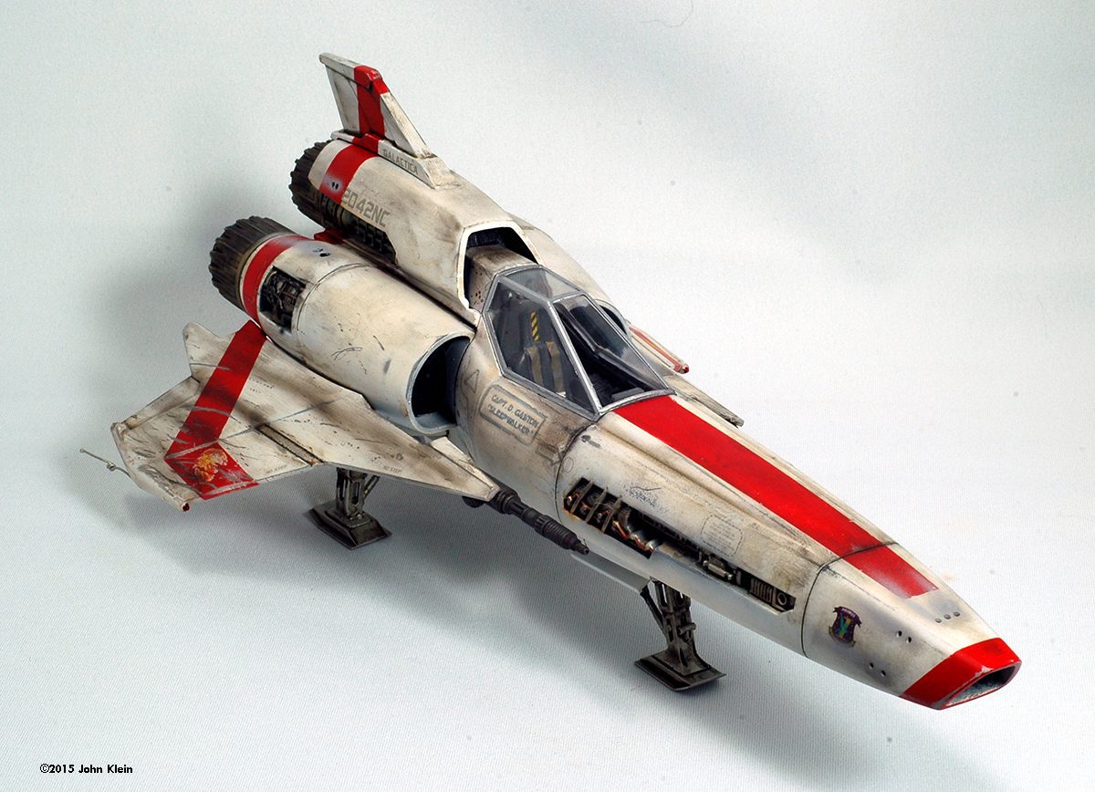 Battlestar Galactica Colonial Viper MK-II 1/32 Moebius - O Espaço
