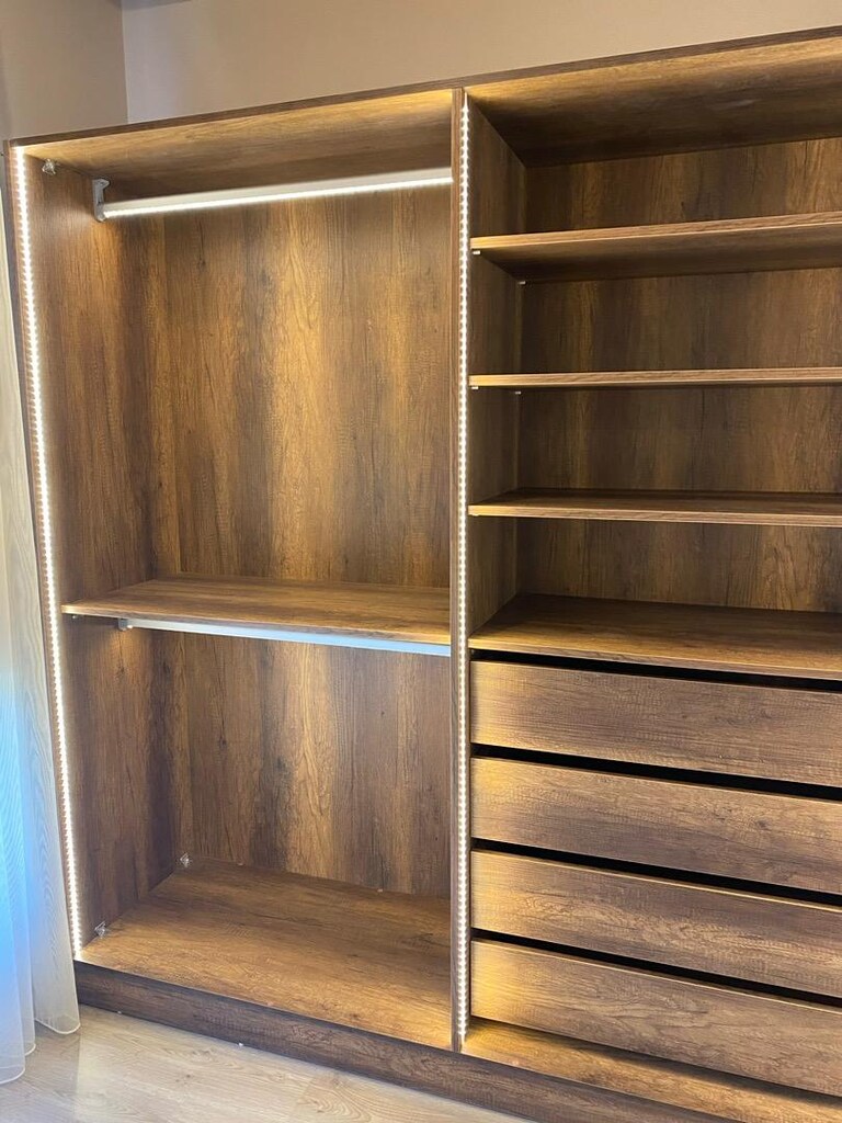 2adet Açık giyinme dolabı , Ölçüleri en 2,10m X boy 2,10m Mobilya