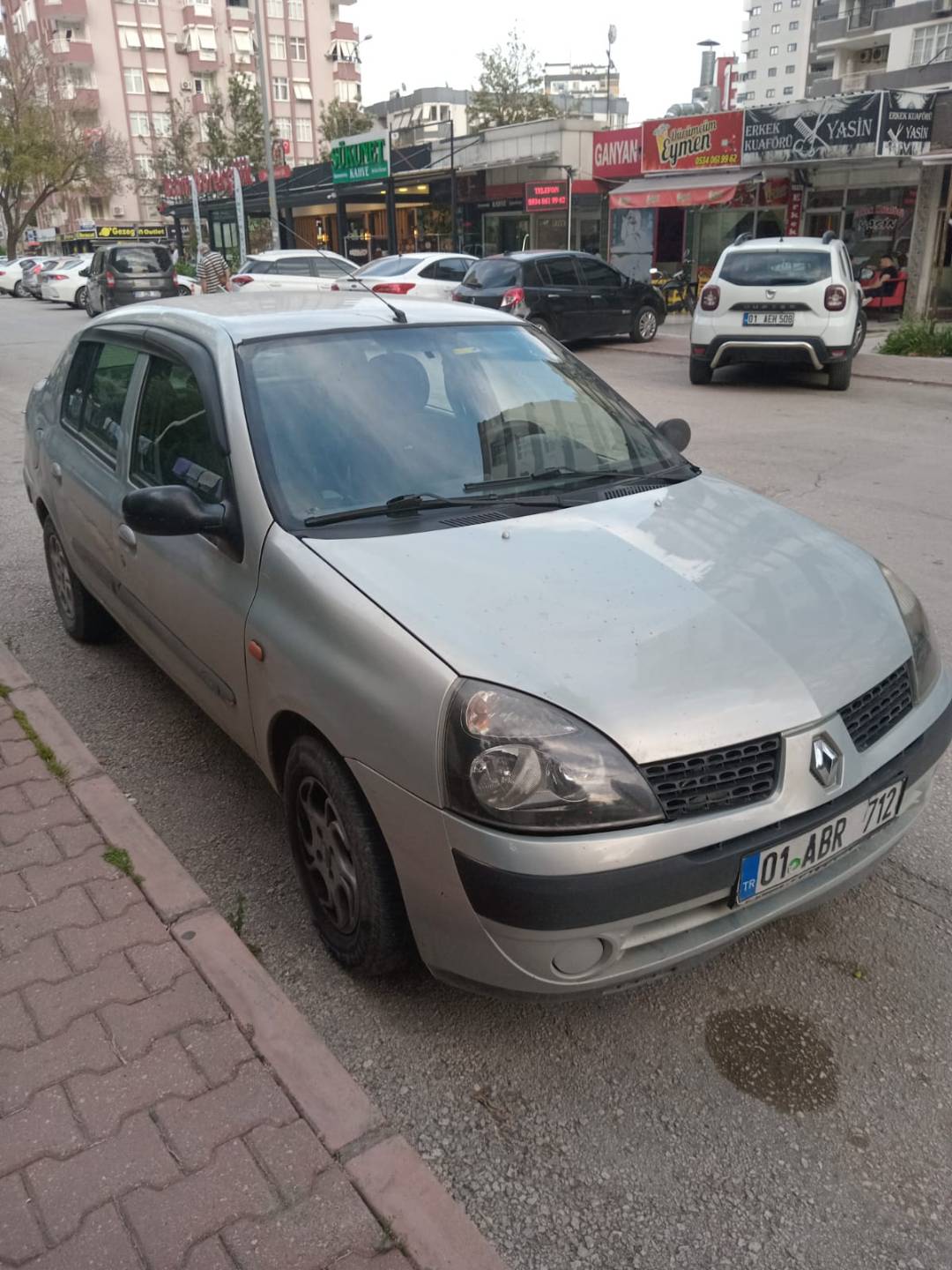 Renault clio Araba 1680665370