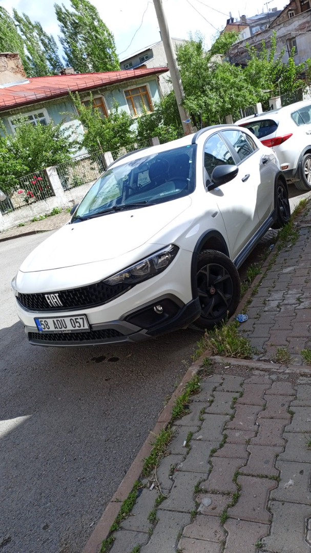 SAHİBİNDEN HATASIZ TRAMERSİZ EGEA CROSS FIYATI DÜŞTÜ!!! Araba