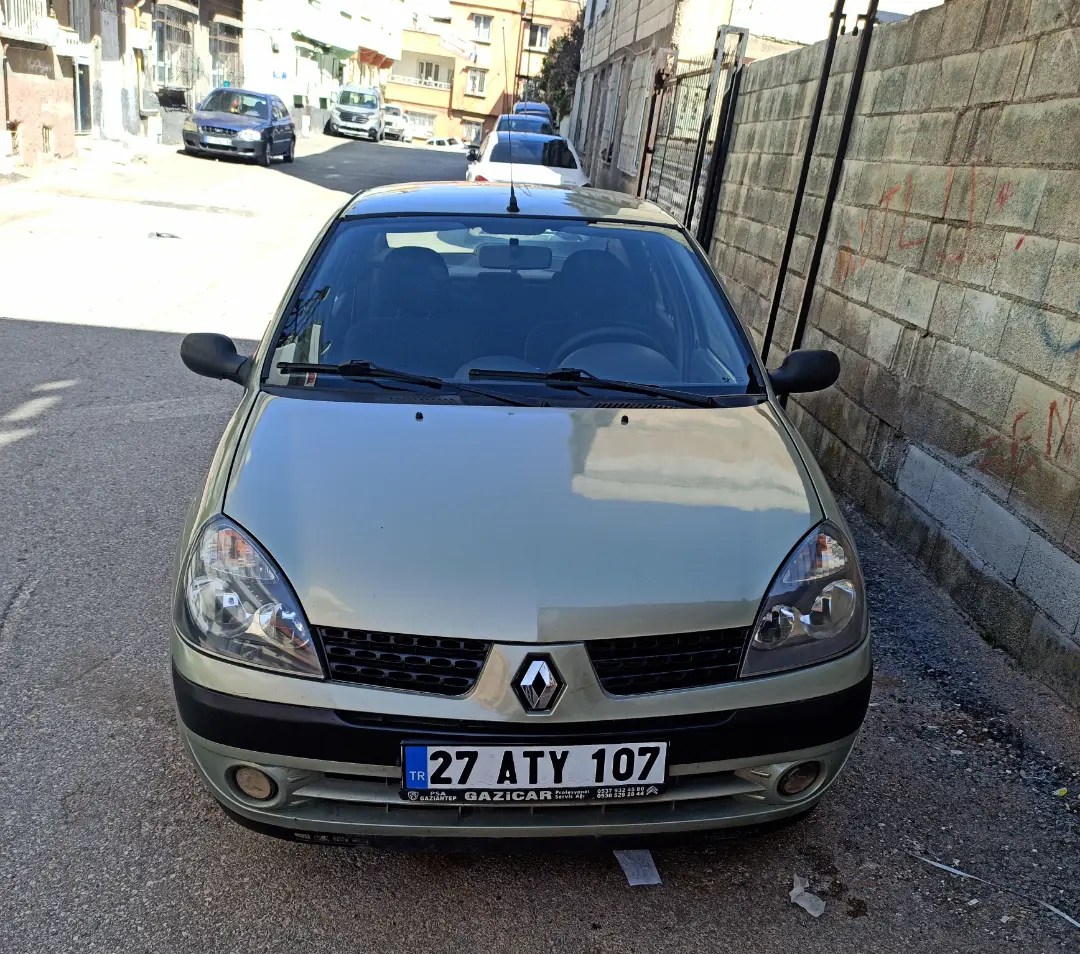 Clio Araba 1679970727