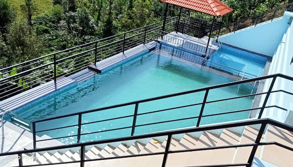 Sakleshpur Homestay With Swimming Pool / Holiday Homestay
