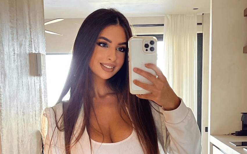 Eva Savagiou Onlyfans Not On Onlyfans But Her Fanfix Is Worth The