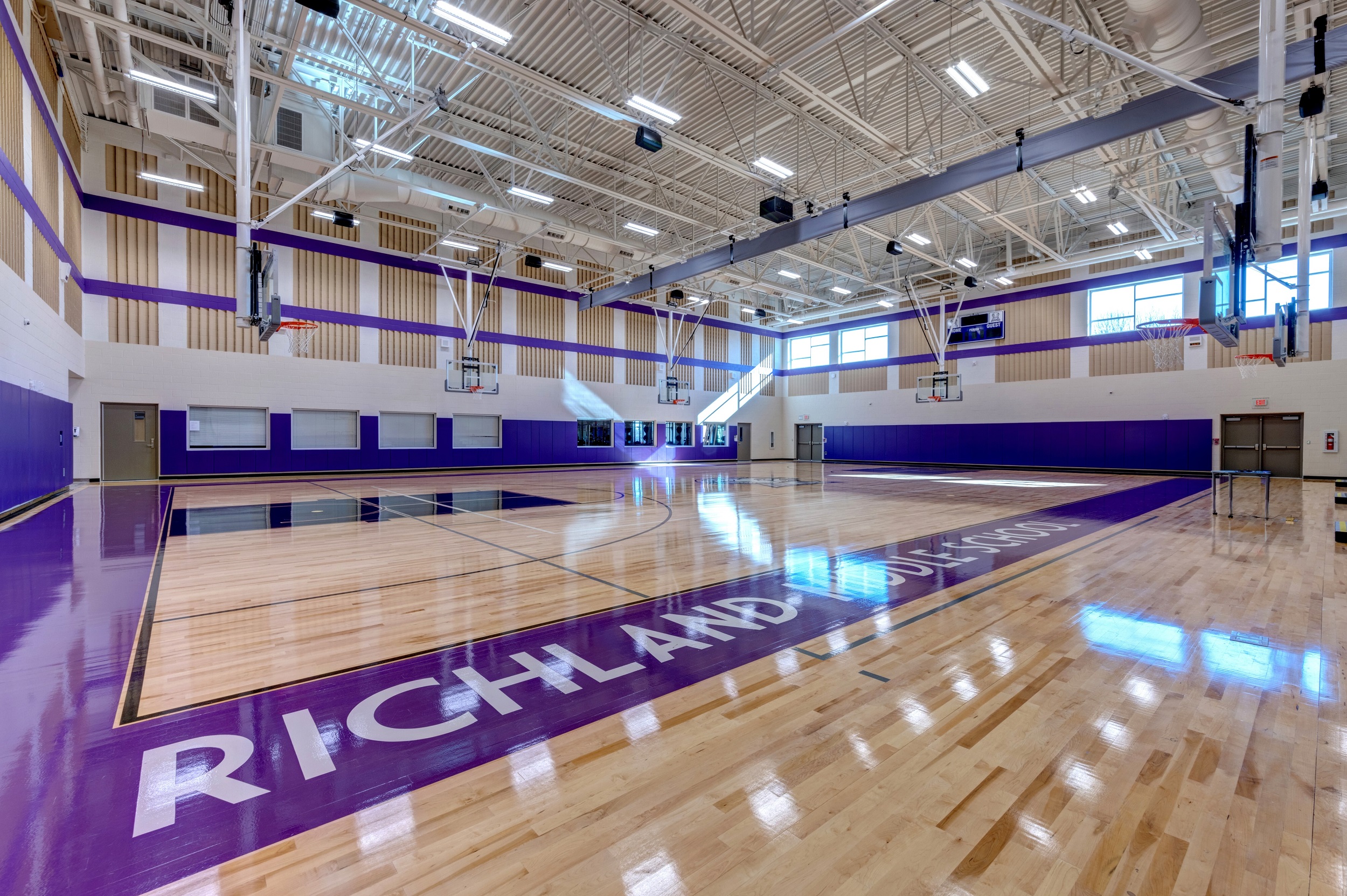 New Richland Middle School IN2 Architecture