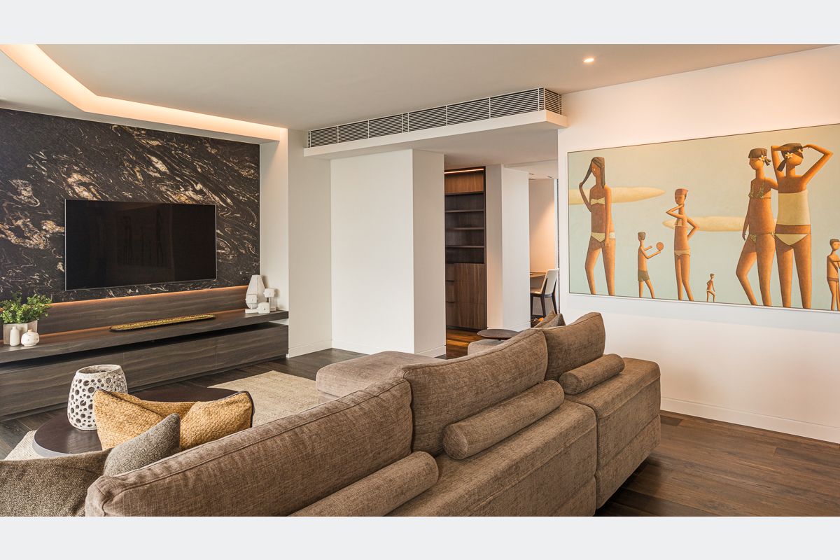 Surfers Paradise Apartment