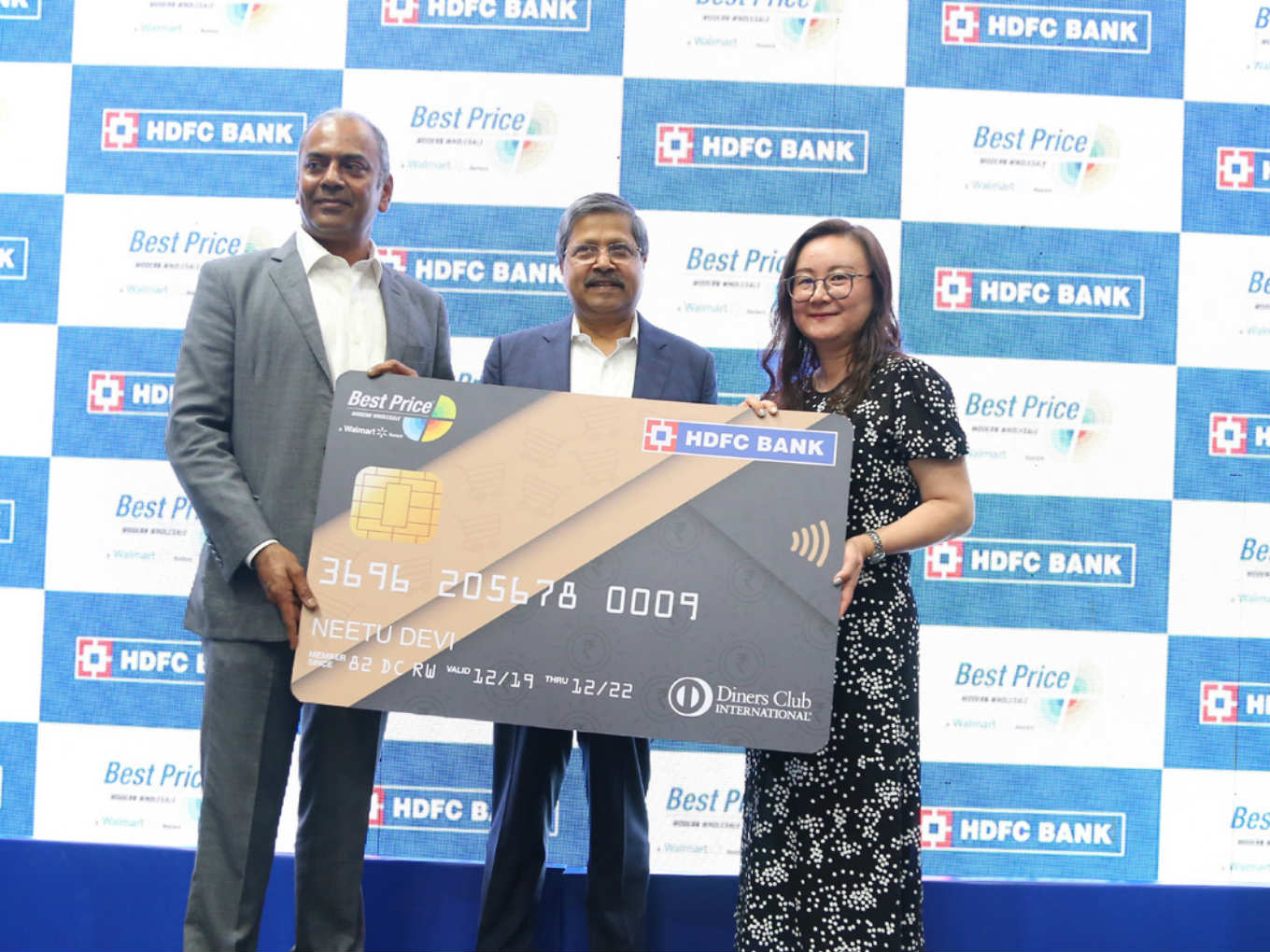 Walmart India Hdfc Bank Tie Up To Launch Co Branded Credit Card