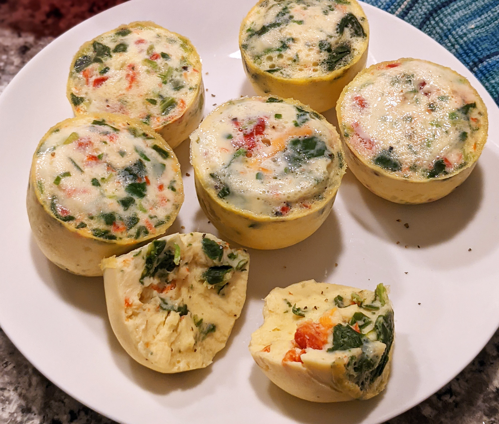 instant pot sous vide egg bites with roasted red pepper and spinach (Starbucks copy cat recipe