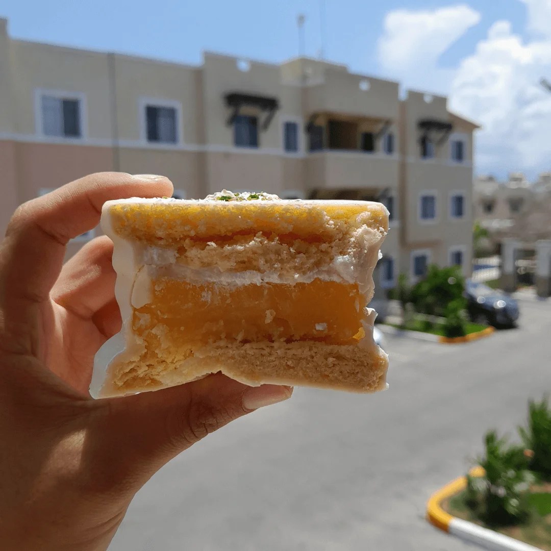 Alfajor Lemon Pie en Playa del Carmen Incontro