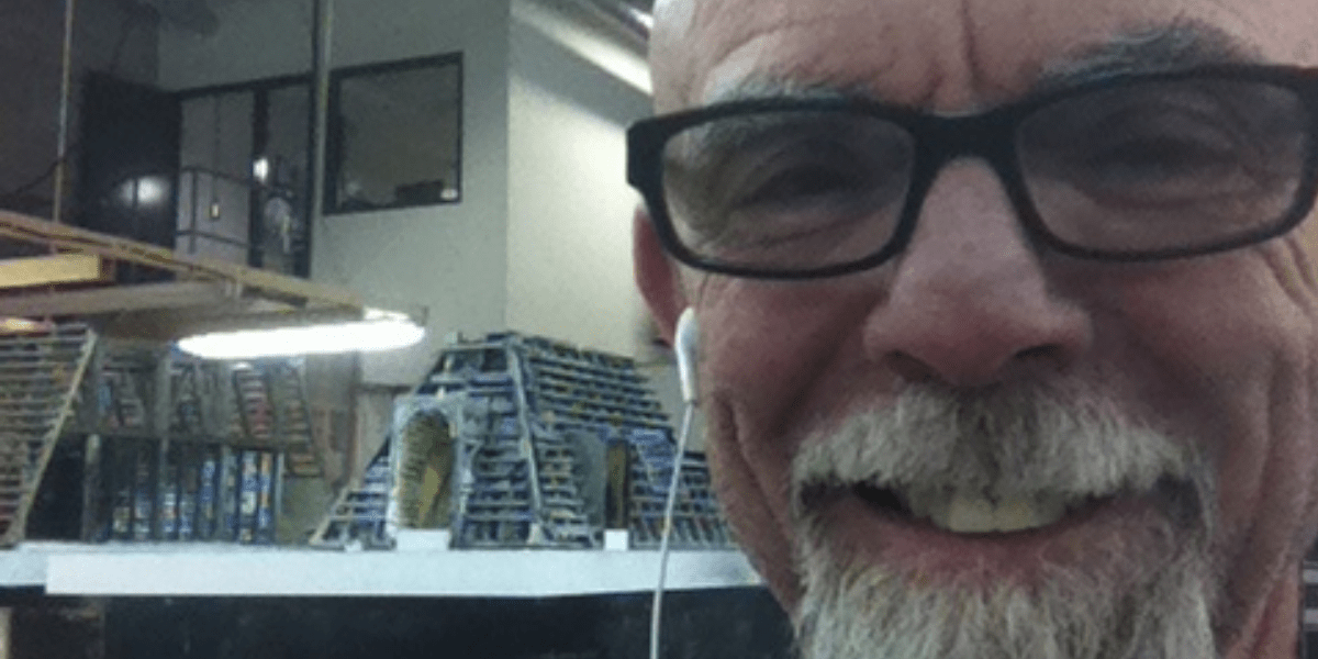 Tom Sanders, the greatest Art Director, has died. Incorto