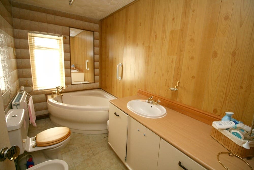 6 Victoria Street, Newmains, North Lanarkshire, ML2 9BQ Independent