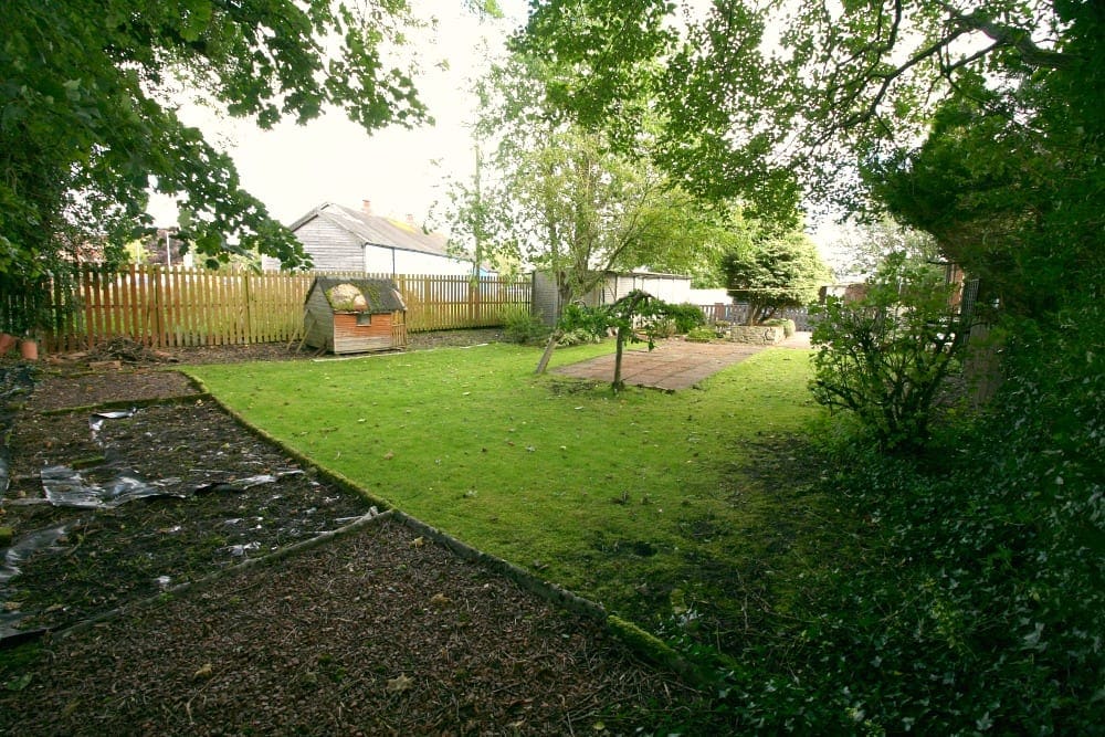 6 Victoria Street, Newmains, North Lanarkshire, ML2 9BQ Independent