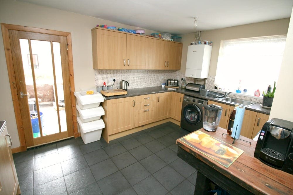 East Hamilton Street, Wishaw, North Lanarkshire, ML2 8BH Independent