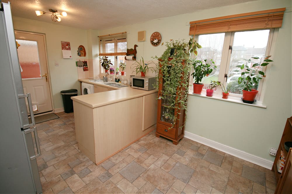 26 Cooper Avenue Carluke ML8 5US Independent Estates