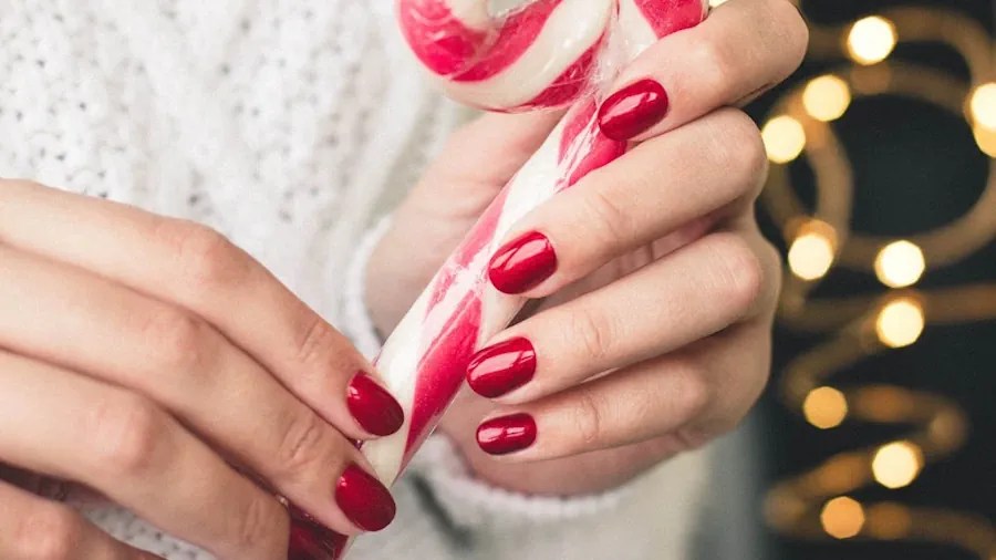 Can I carry nail clippers on a plane? Airports