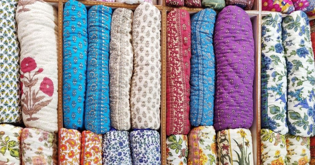 All About Jaipuri Razai in the cosy weather of winter India Chalk