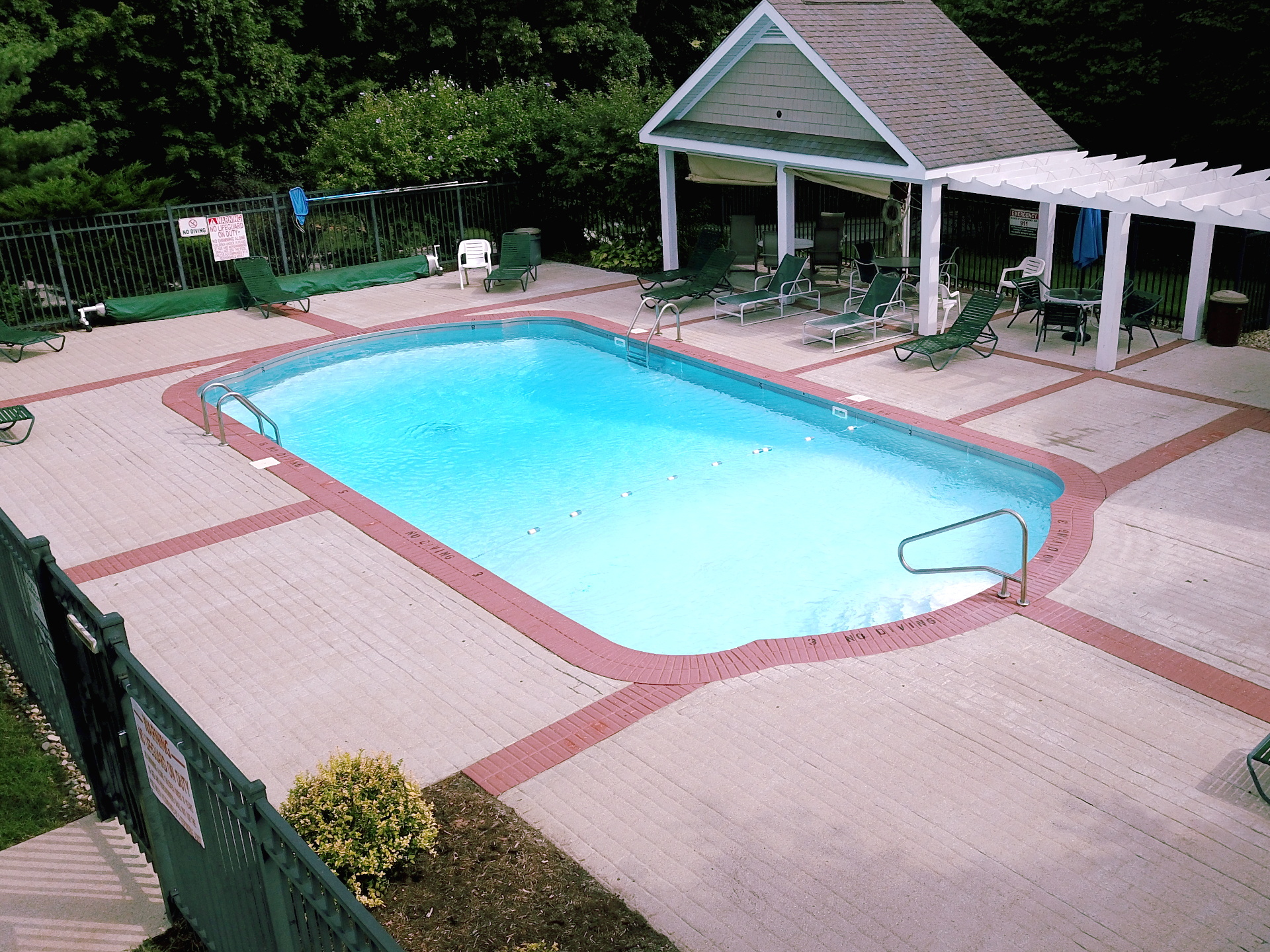 Commercial Pools Indiana Pools & Spas, Inc.