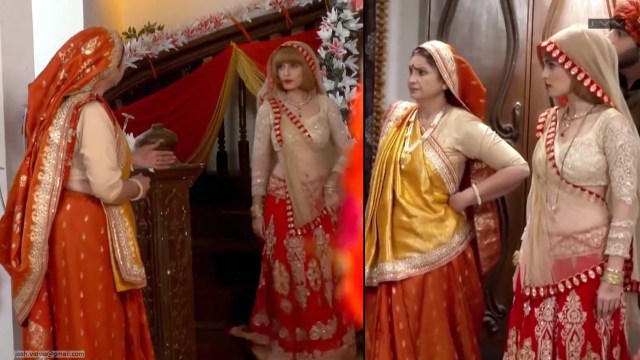 Hindi TV actress Shiny Doshi navel show from sarojini series