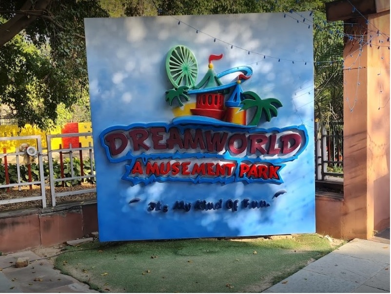 Dream World Amusement Park Lucknow Tickets Price 2024, Timings, Location